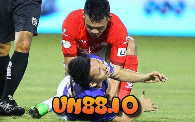 Vòng 6 V - League 2021 mang đến một chấn thương, 2 nạn nhân