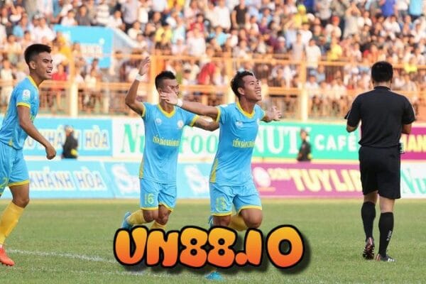 Câu lạc bộ Khánh Hòa chờ thời trở lại V – League sau thời “vá áo tập”