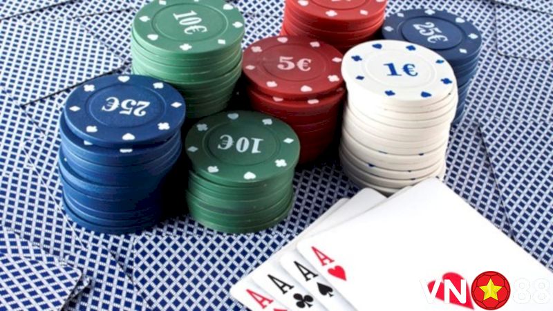 Để hiểu hơn về cách đọ bài trong Poker, người chơi hãy tham khảo ví dụ cụ thể